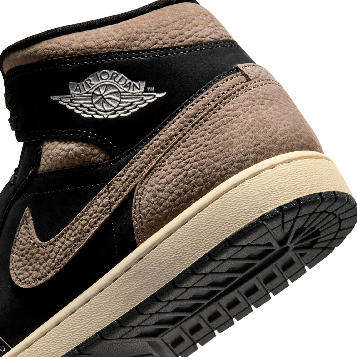 AJ 1 Mid SE - Mens - Image 7