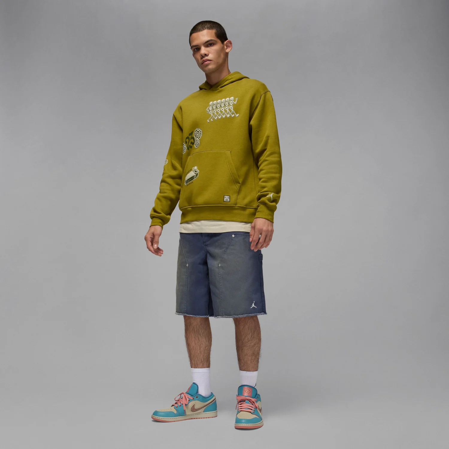 AJ 1 Low SE - Mens - Image 2